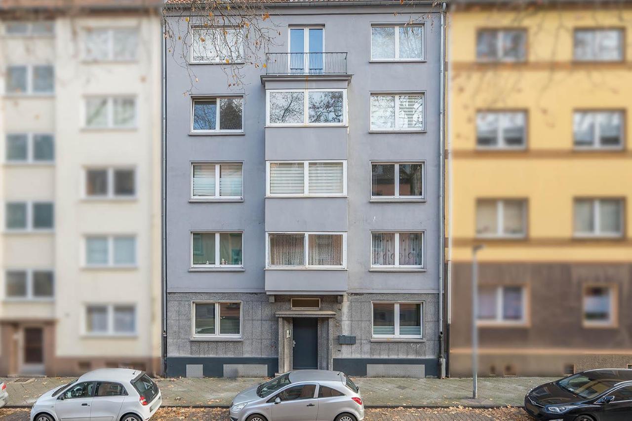 Work & In Apartment